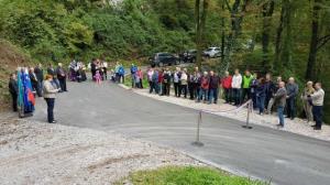 Namenu predali obnovljeno ˝staro ponikovško cesto˝ 1